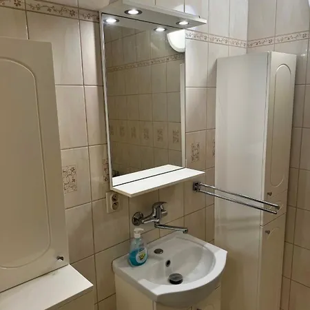 Vandrerhjem Tanie