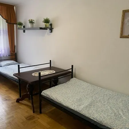 Vandrerhjem Tanie *